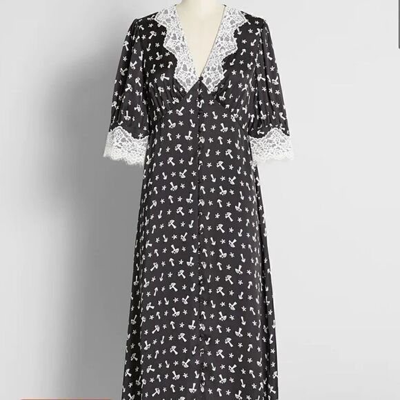 NWTs ModCloth Vintage Inspired Mushroom Black and White Lace Trim Dress - Picture 8 of 8
